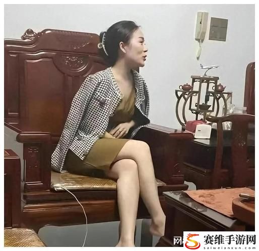 伦理和美丽的岳母：心灵与情感的深度交织